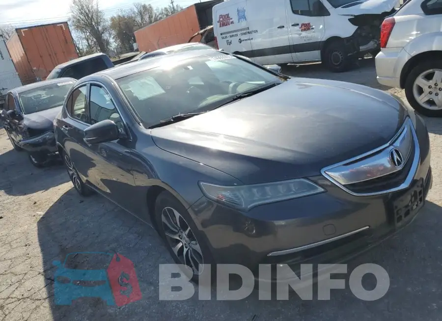 19UUB1F33FA019049 Photo# 4