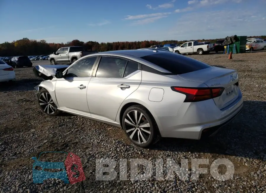 1N4BL4CV7LC135063 Photo# 2