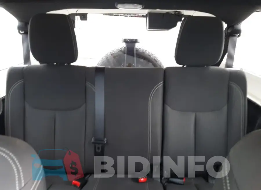 1C4BJWEG4GL342042 Photo# 10