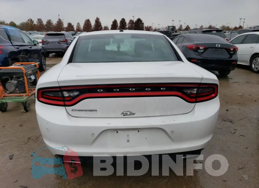 2C3CDXBG1FH771628 Photo# 6