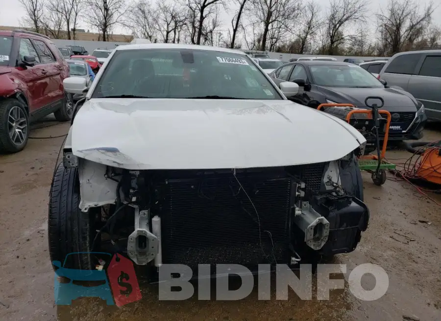 2C3CDXBG1FH771628 Photo# 5
