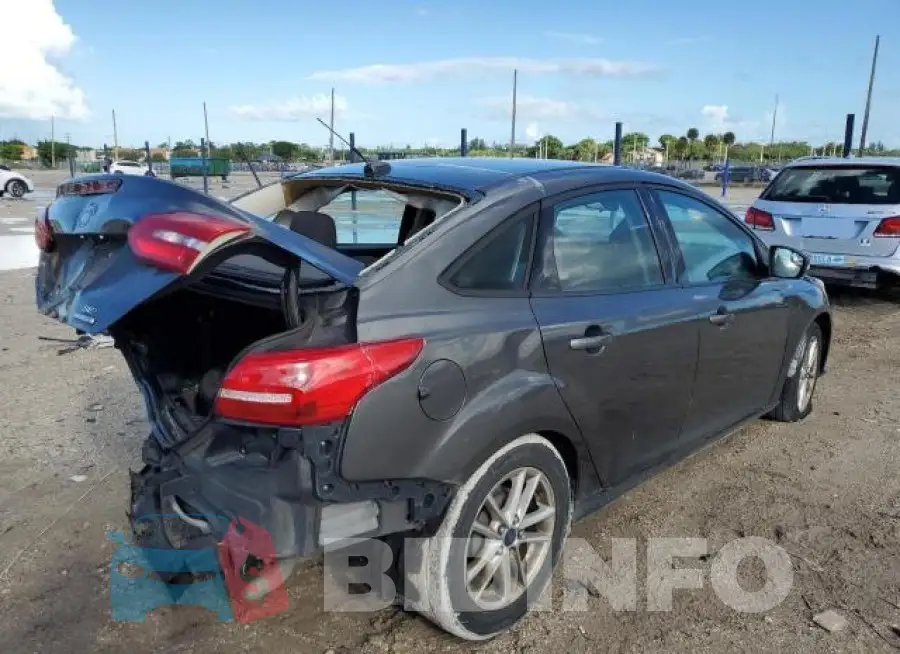 1FADP3F24GL276512 Photo# 3