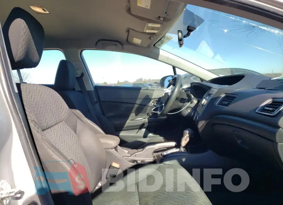 2HGFB2F57FH562776 Photo# 5