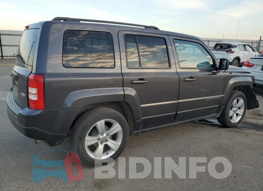 1C4NJPFB8FD350157 Photo# 3