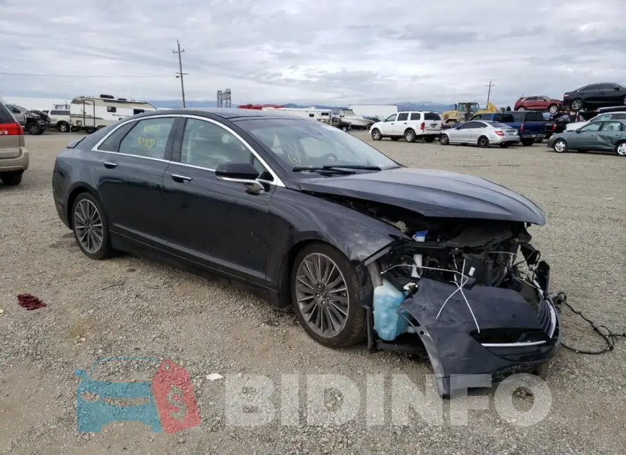 3LN6L2LUXGR620713 Photo# 4