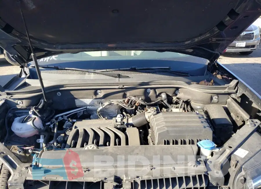 1V2MR2CAXJC509325 Photo# 11