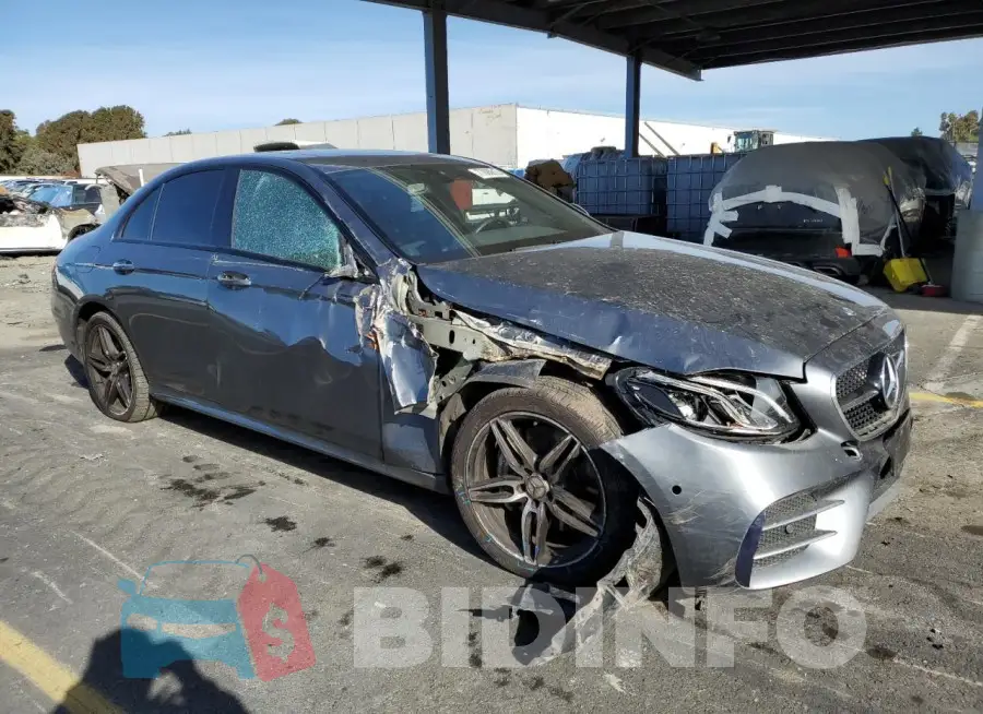 WDDZF6EB2HA154384 Photo# 4