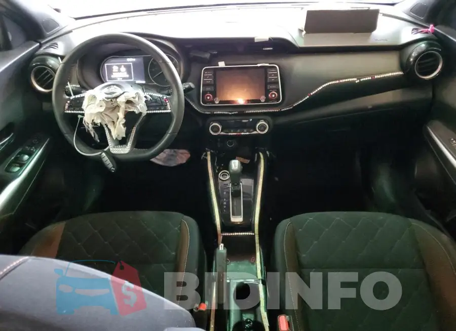 3N1CP5CU1JL512099 Photo# 8
