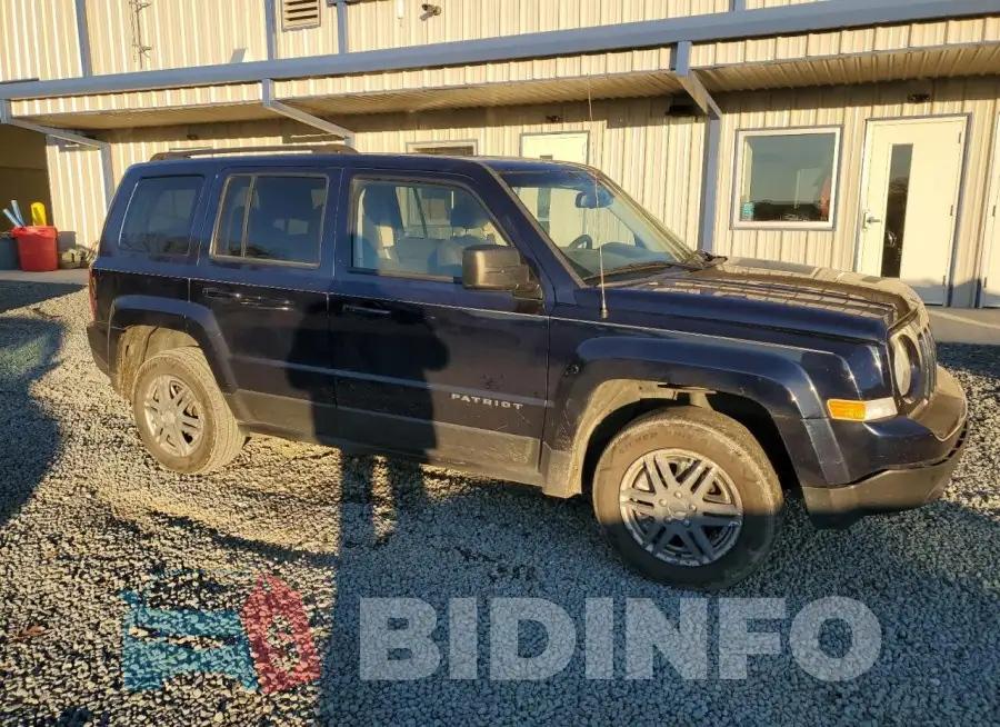 1C4NJPBAXGD634789 Photo# 4
