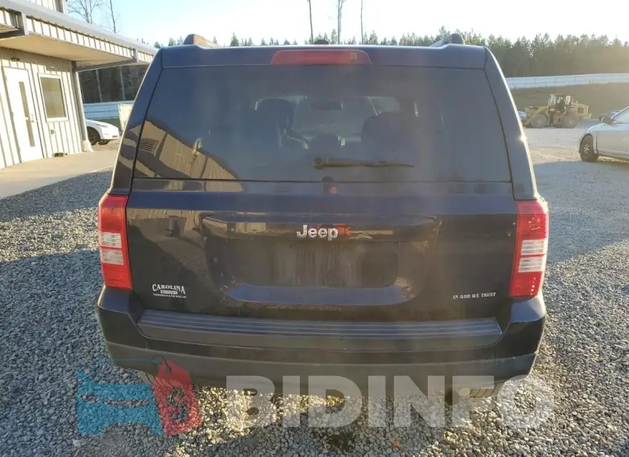 1C4NJPBAXGD634789 Photo# 6