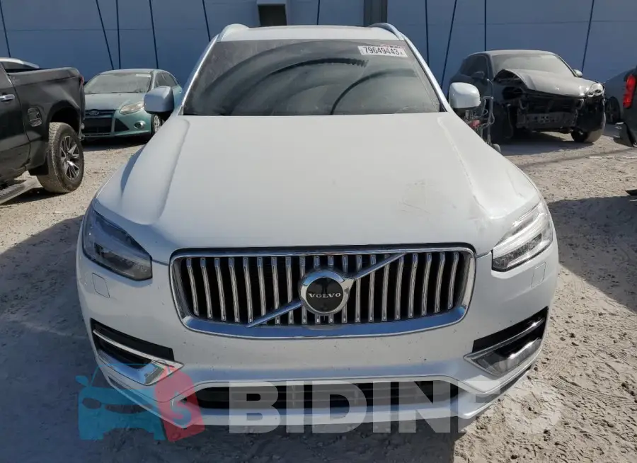 YV4A22PL6M1698184 Photo# 5