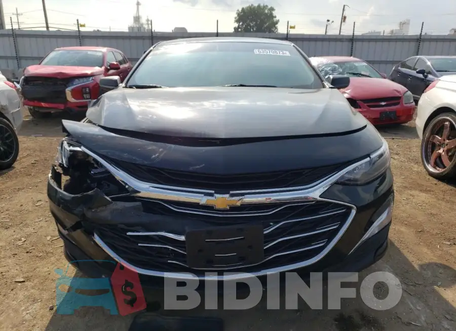 1G1ZB5ST3NF215861 Photo# 5