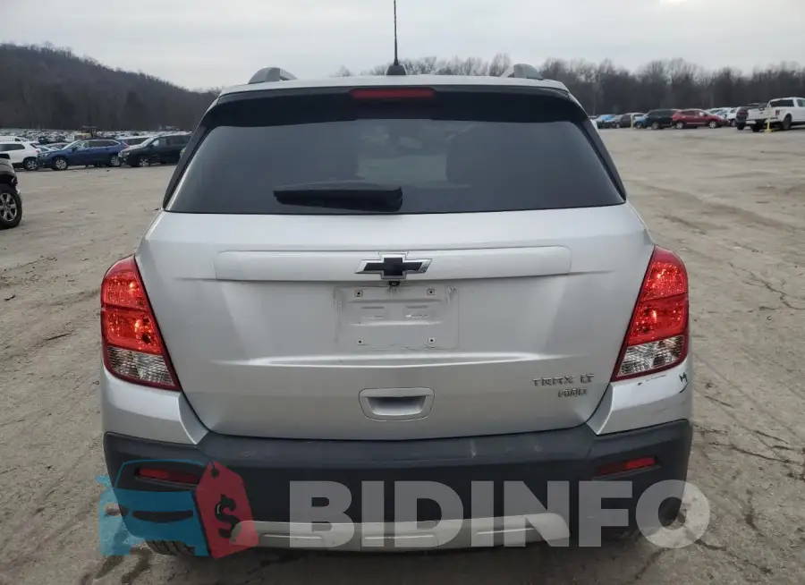 KL7CJRSB8FB095818 Photo# 6