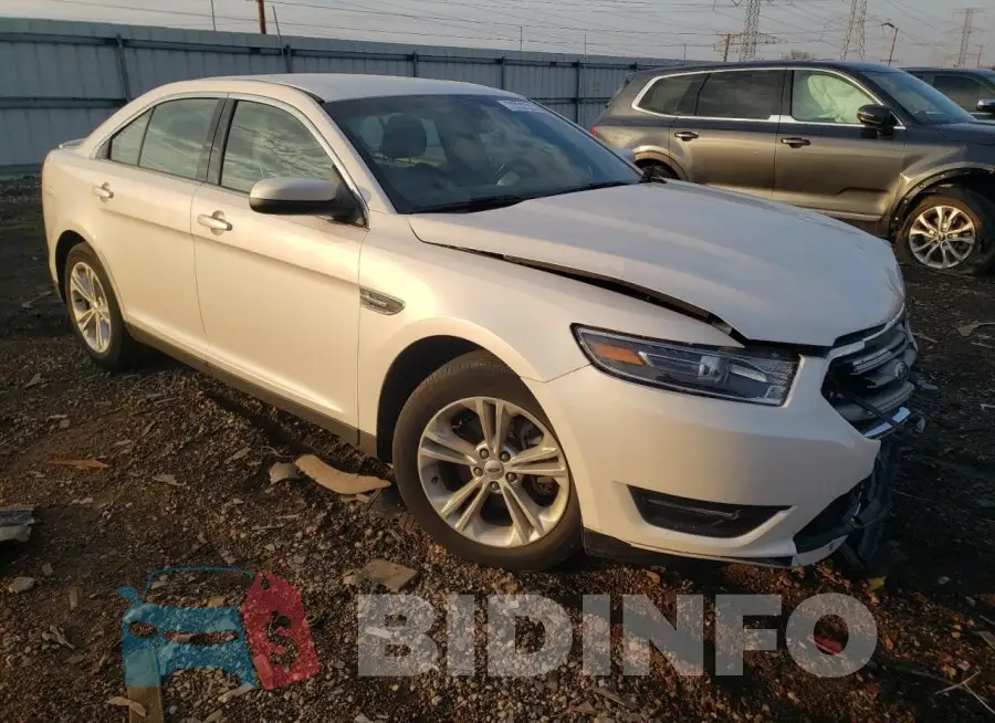 1FAHP2E81JG123037 Photo# 4