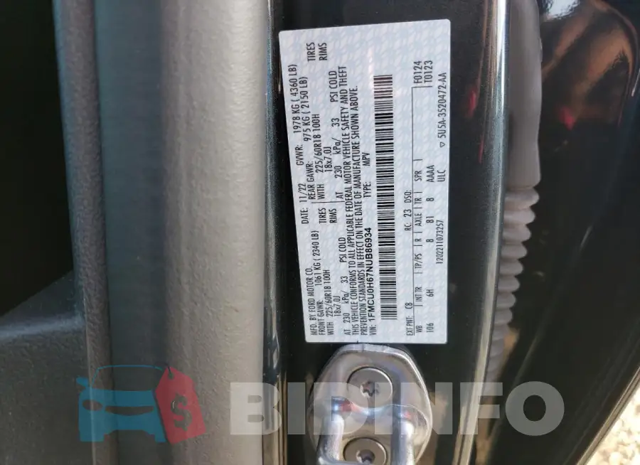 1FMCU0H67NUB86934 Photo# 13