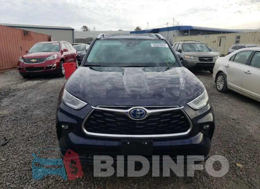 5TDXBRCH7PS577694 Photo# 5