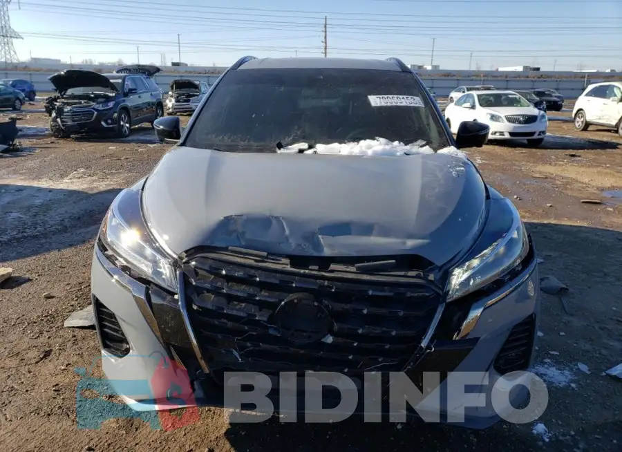 3N1CP5DV4PL511836 Photo# 5