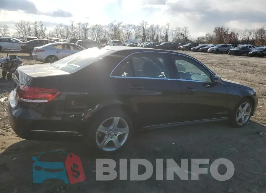 WDDHF8JB4FB111850 Photo# 3
