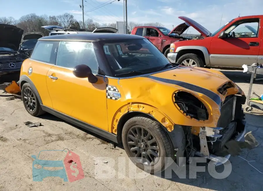WMWXP7C55F2A35835 Photo# 4