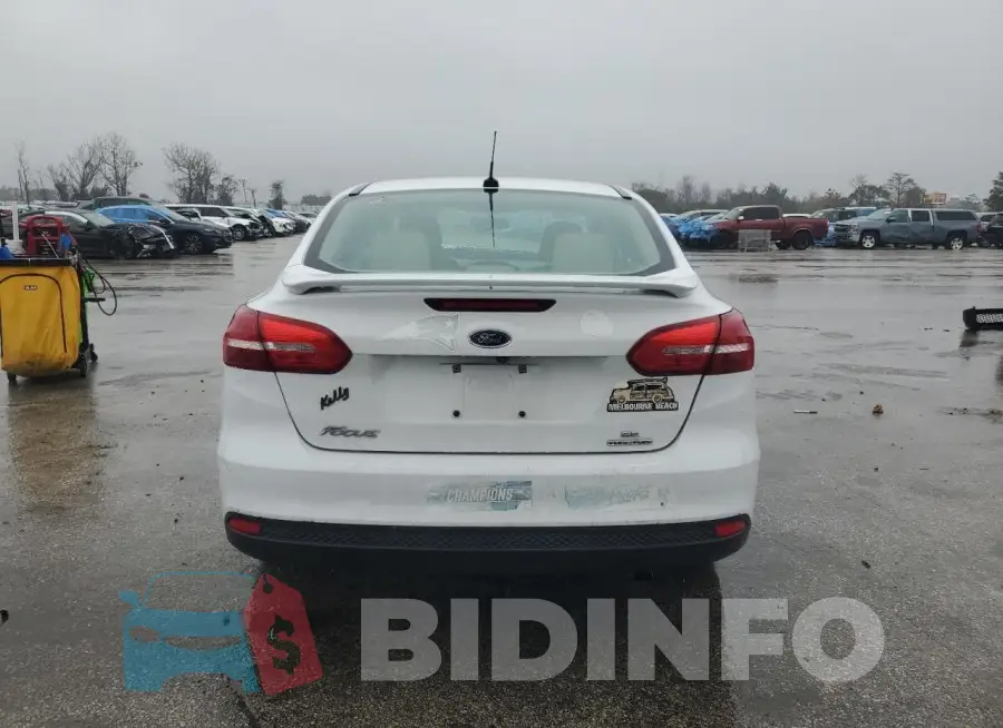 1FADP3F29GL323937 Photo# 6