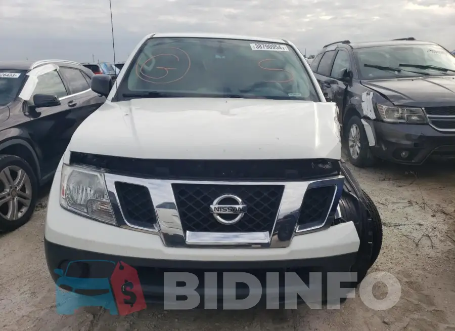 1N6BD0CT1JN738586 Photo# 5