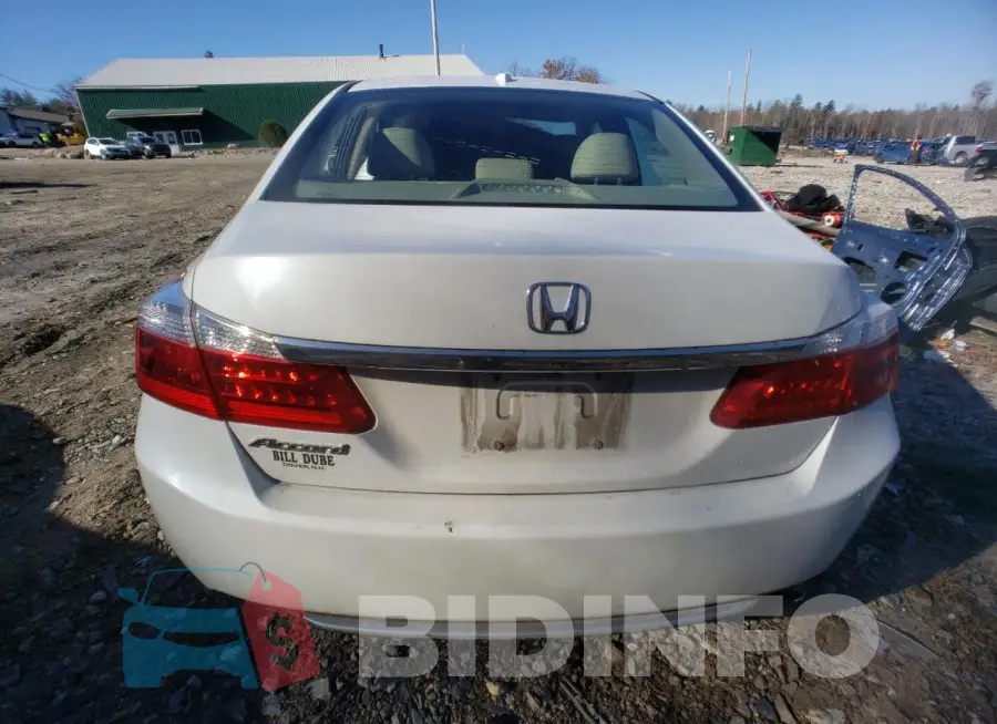 1HGCR2F84FA270221 Photo# 6
