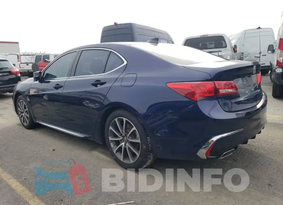 19UUB2F57JA005879 Photo# 2