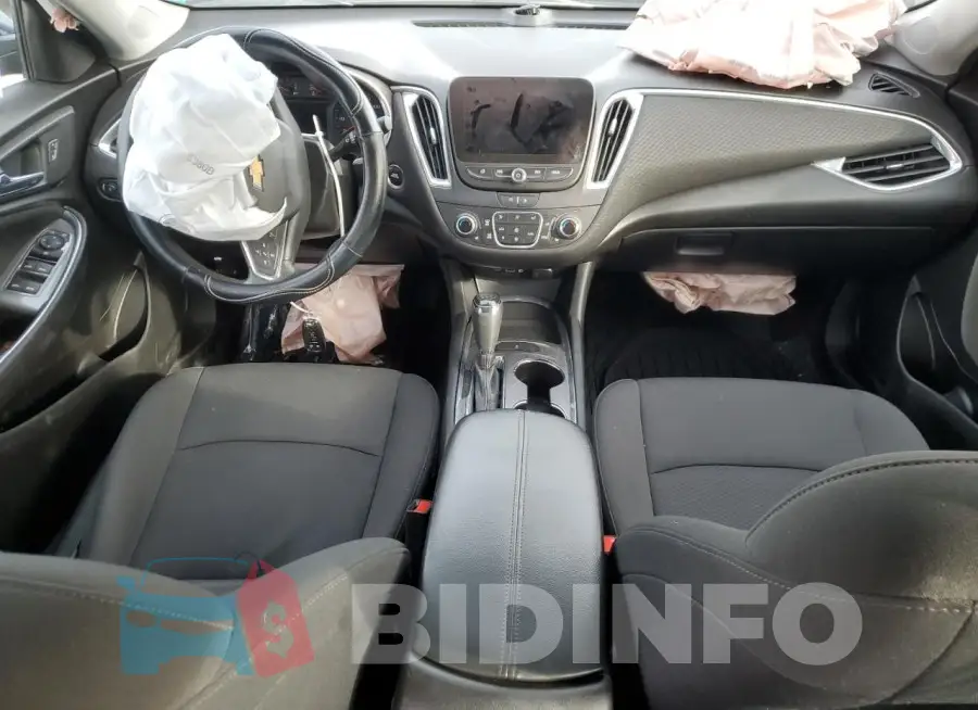 1G1ZD5ST4LF102007 Photo# 8