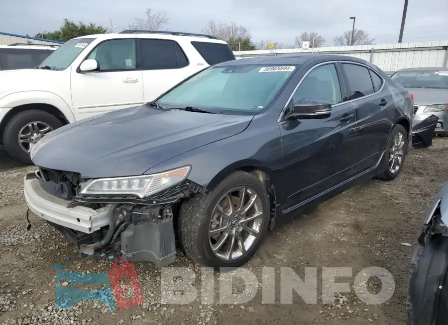 19UUB2F57FA020227 Photo# 1