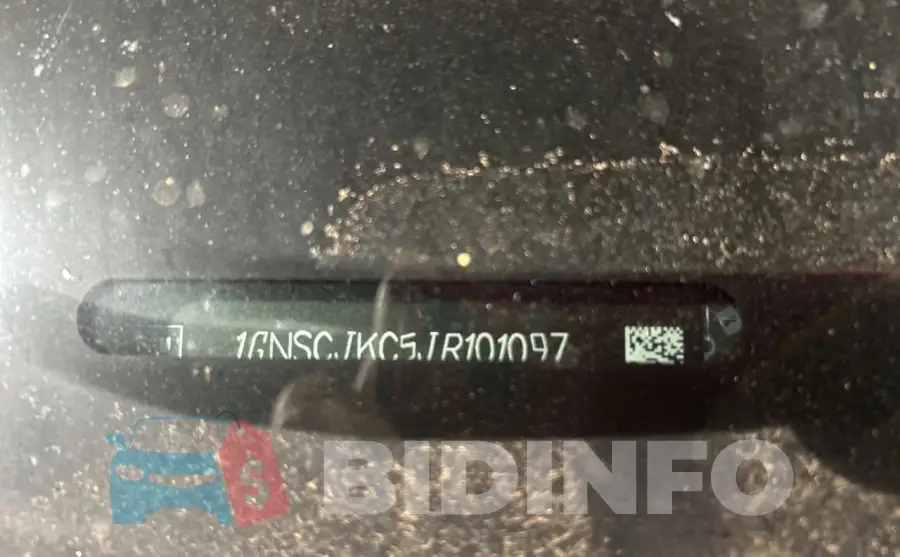 1GNSCJKC5JR101097 Photo# 10