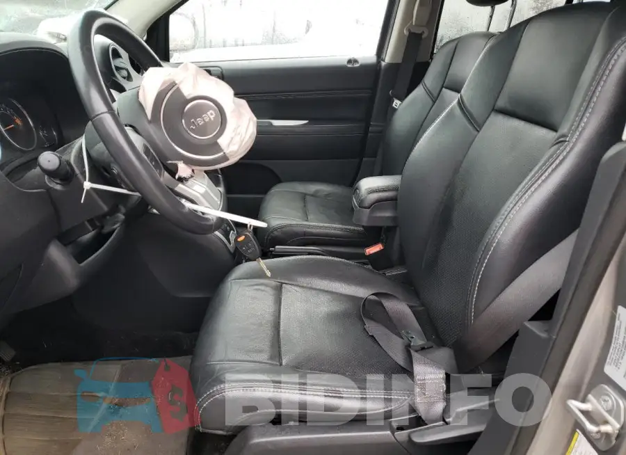 1C4NJDEB8FD177403 Photo# 7