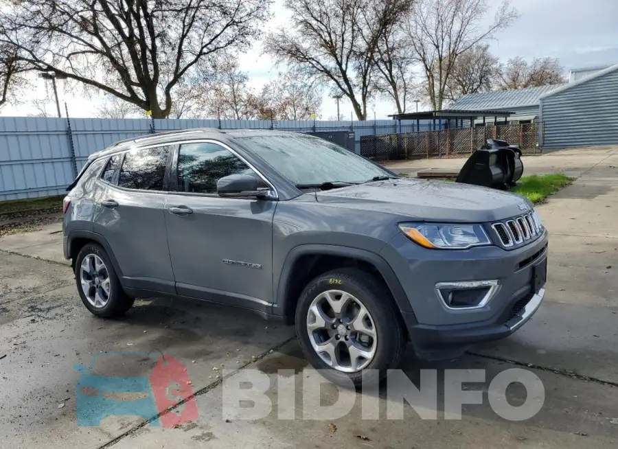3C4NJDCBXLT231082 Photo# 4