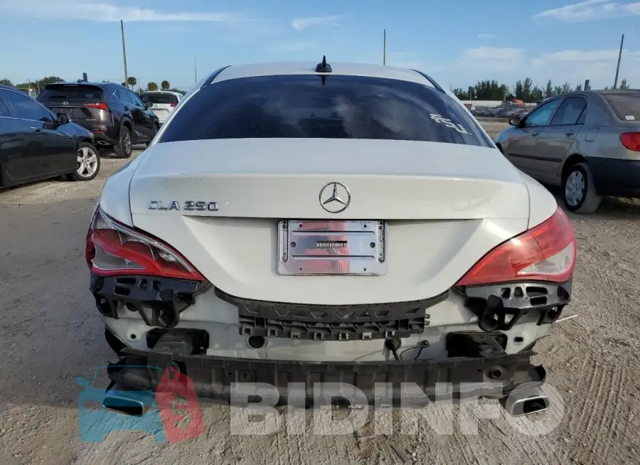 WDDSJ4EB7GN312973 Photo# 6