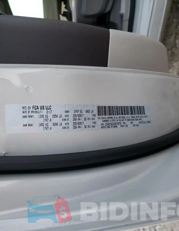 2C4RC1BG1HR733772 Photo# 13