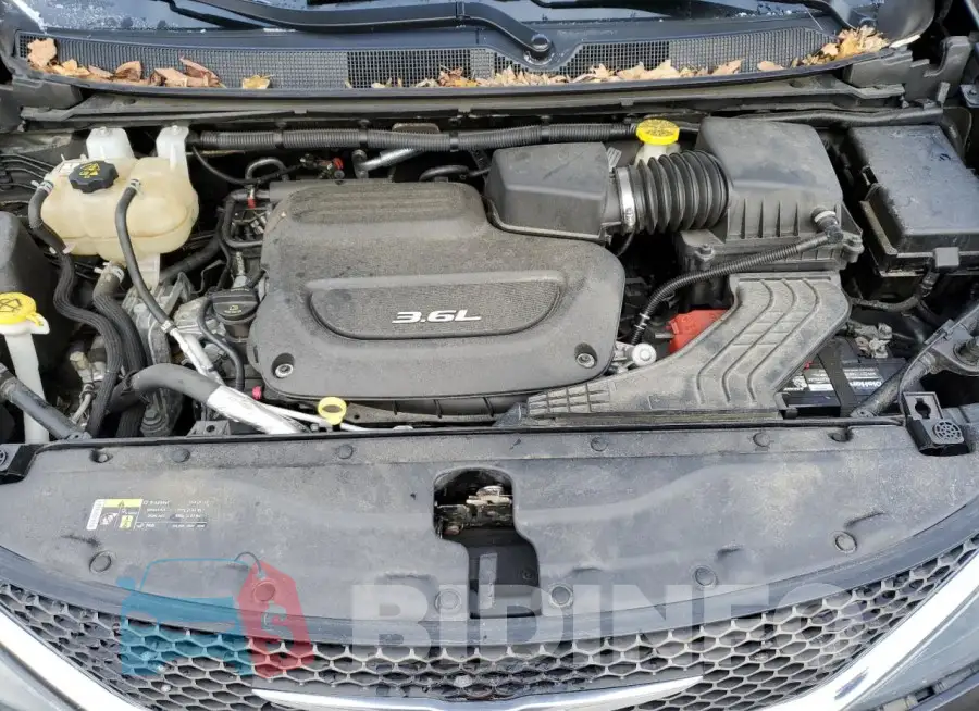 2C4RC1CG8HR622909 Photo# 12