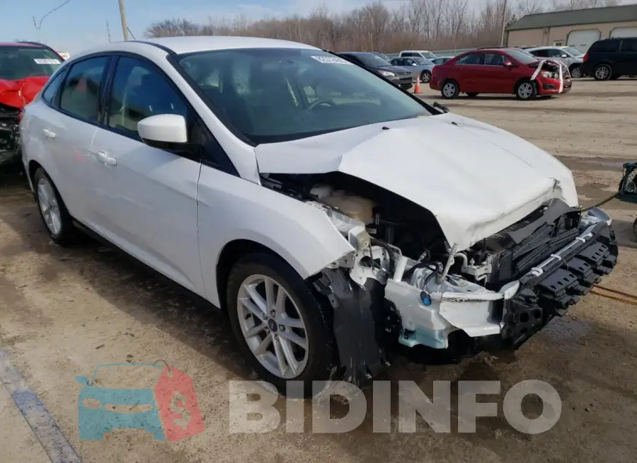 1FADP3F22JL215389 Photo# 4