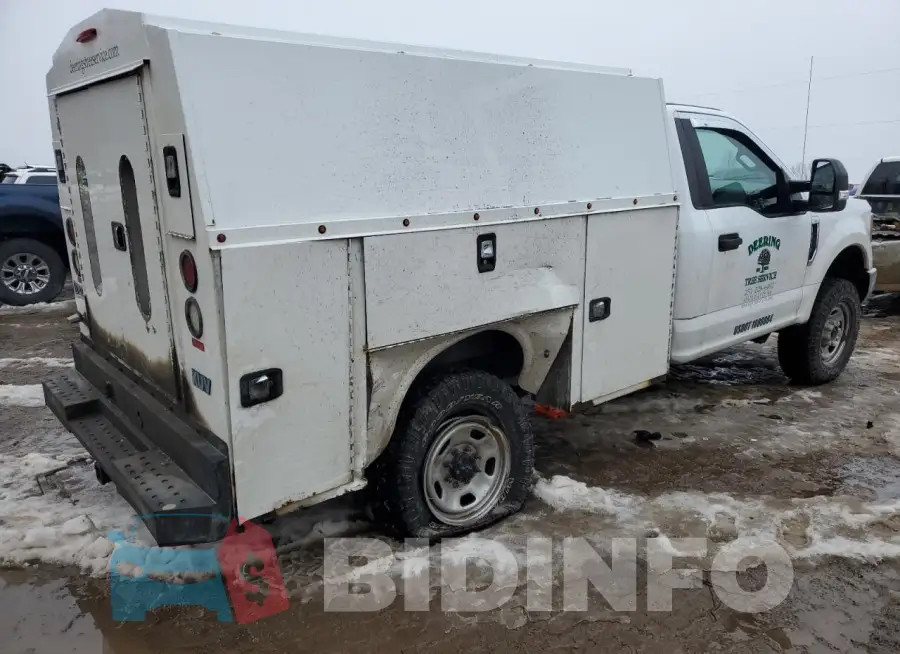 1FDRF3B63HEB93795 Photo# 3