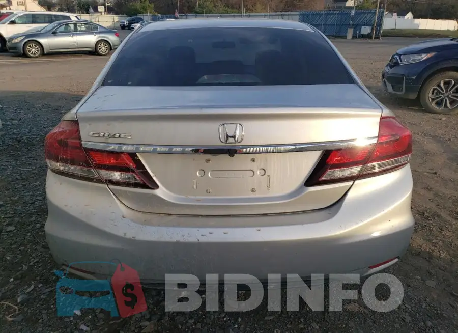 19XFB2F99FE222767 Photo# 6