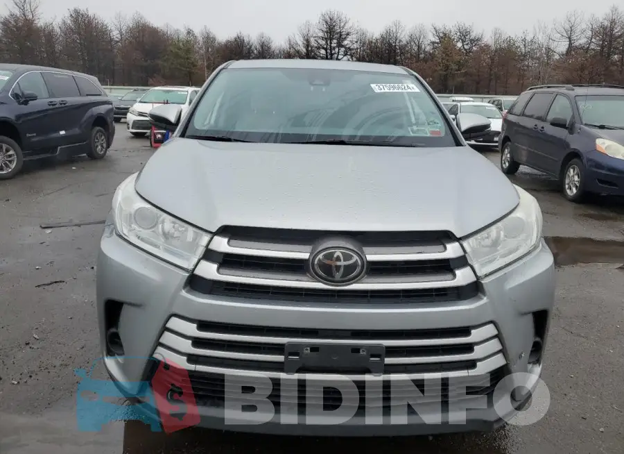 5TDBZRFH8JS495272 Photo# 5
