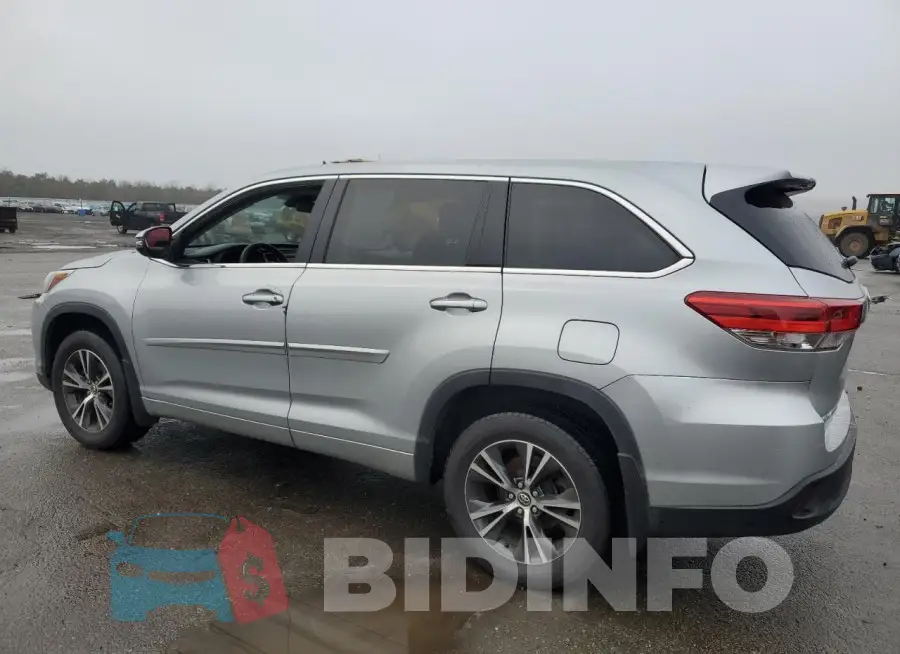 5TDBZRFH8JS495272 Photo# 2