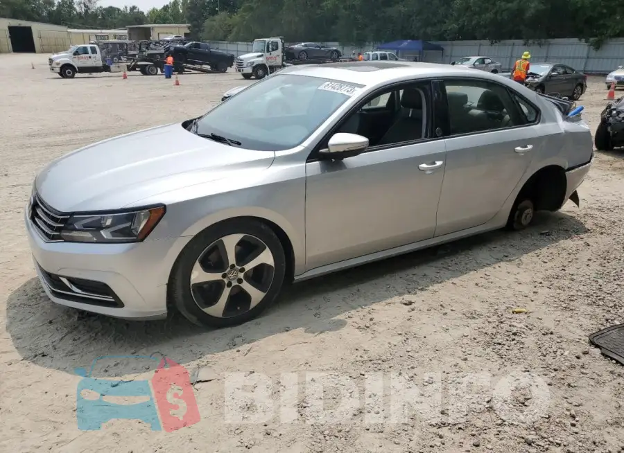 1VWLA7A38KC014352 Photo# 1