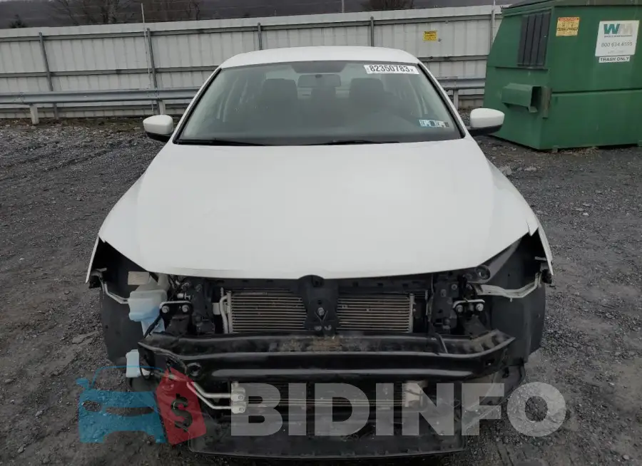 3VW2B7AJ4HM229208 Photo# 5