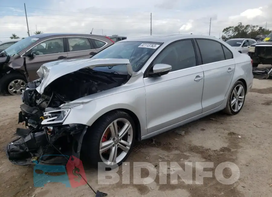 3VW4S7AJ3FM263999 Photo# 1