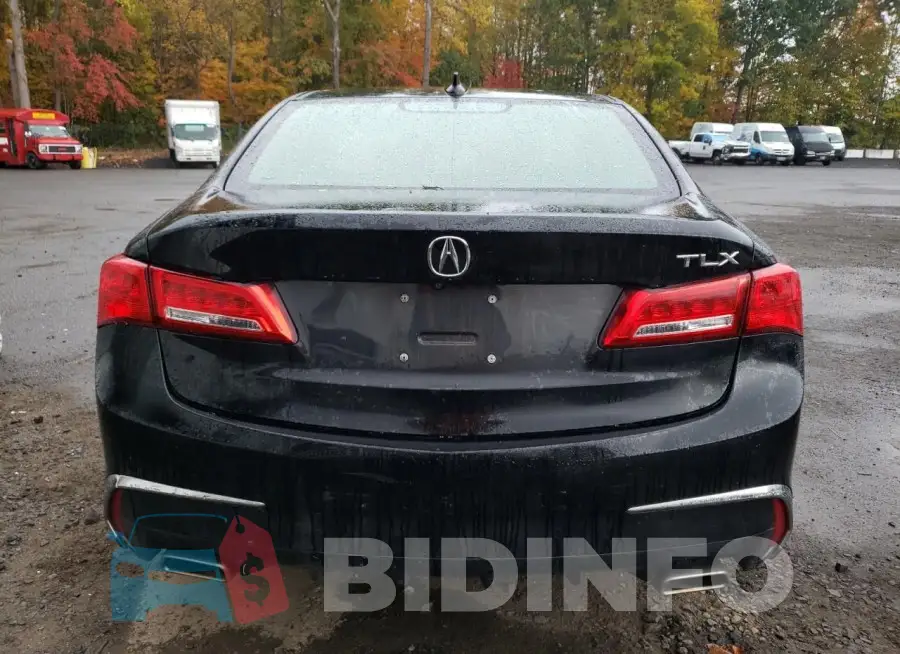 19UUB2F39JA009396 Photo# 6