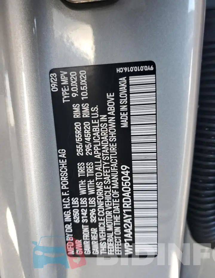 WP1AA2AY1RDA05049 Photo# 12