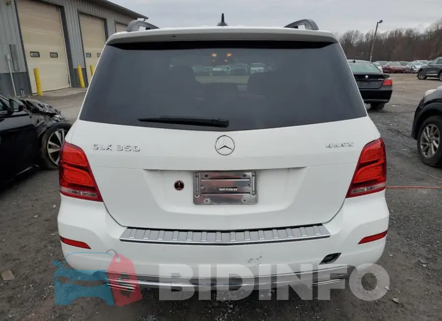 WDCGG8JB6FG377306 Photo# 6