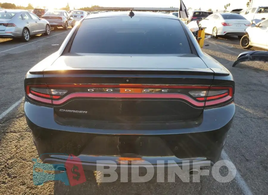 2C3CDXHG8JH215784 Photo# 6