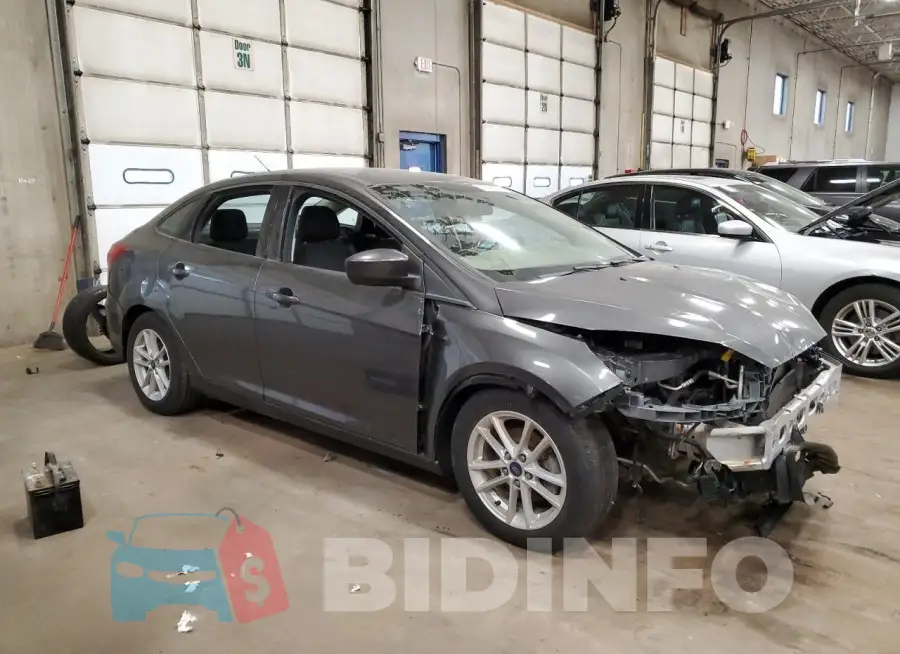 1FADP3F26JL276843 Photo# 4