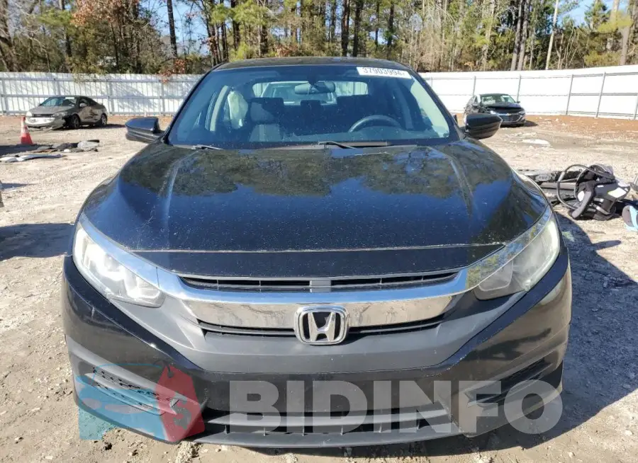 19XFC2F77HE035008 Photo# 5