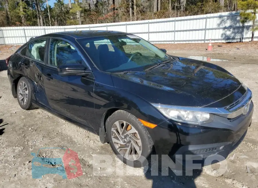 19XFC2F77HE035008 Photo# 4